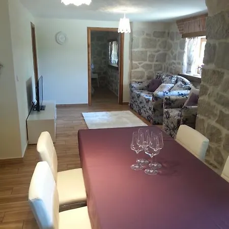 Apartment Peky *