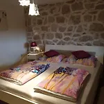 Peky Apartament *