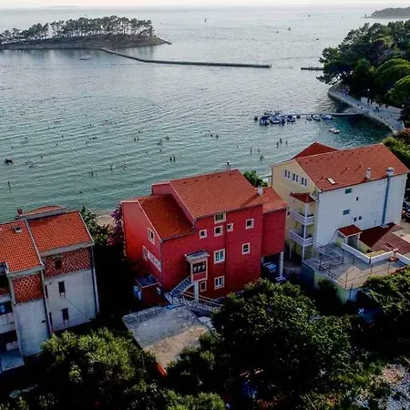 Peky Apartman Rab Town